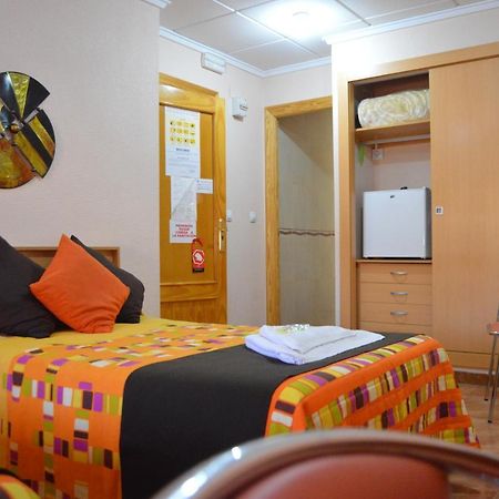 Hostal Carrizo Hotel Елда Екстериор снимка